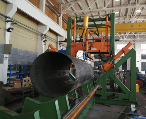 Dernière affaire concernant Indonesia Customer Purchases CMC 340/12000 High Mast and Mono Pole Shut Welding Machine for 12m Poles