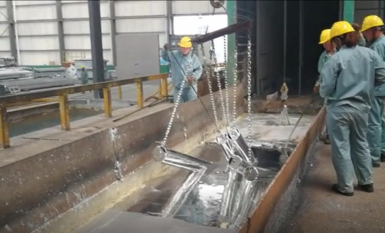 Bon prix Ligne à grande vitesse chaîne de galvanisation d'immersion chaude de Customizd de production de tube en ligne