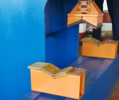 Polonais léger redressant la machine JZ-30-4000