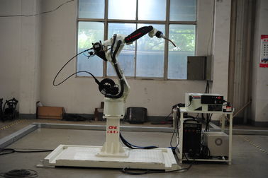 Machine de soudure robotique de commande numérique par ordinateur d'approbation de la CE, soudeuse robotique acrylique de Crytal