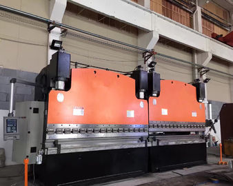 Bon prix Tandem hydraulique de commande numérique par ordinateur 200 Ton Press Brake Machinery pour 3200mm industriels en ligne