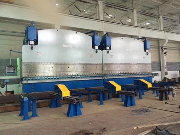 Bon prix frein tandem hydraulique électrique de presse de commande numérique par ordinateur de 800T/6000mm avec les plaques d'acier de recourbement en ligne