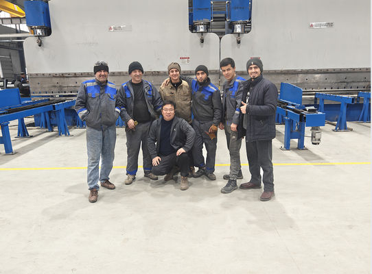 Tableau de travail à frein hydraulique CNC longueur 13 pôles