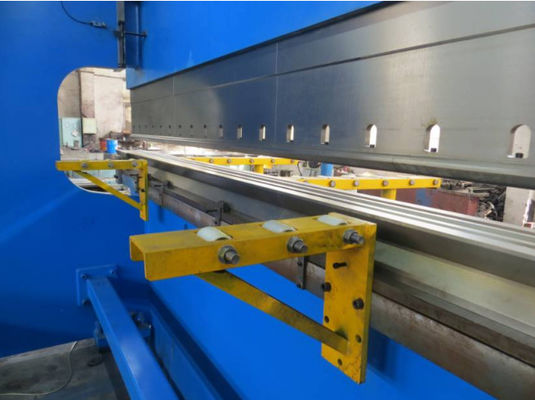 2-WE67K-400/7000 frein à pression hydraulique CNC en tandem pour la fabrication de poteaux légers, mâts hauts