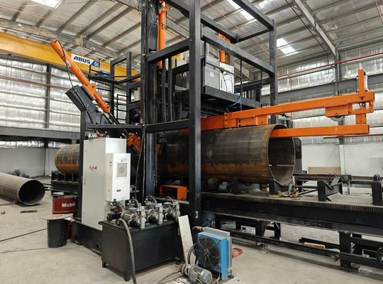 HM1600/12000 Machine de soudage à fermeture pour mât élevé / pôle mono / pôle de communication