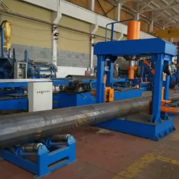 Machine de redressement de poteaux sans fil à commande à distance de 30 tonnes 3M pour poteaux de lampadaires