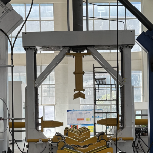 Machine de redressage unipolaire hydraulique 1200KN pour le remodelage d'épissure de redressage de Polonais 5G