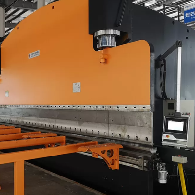 Machine à cintrer de double liaison de commande numérique par ordinateur pour le poteau octogonal conique de réverbère de 14m