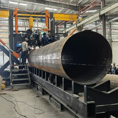 Machine de soudage à double arc multi-fil en arc submergé CNC à pôle fermé pour 14 m de diamètre 1,9 m de pôle d'acier
