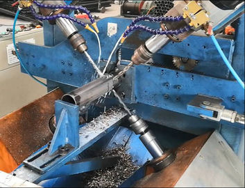Machine de forage à trous pour tuyaux de diamètre 50 à 200 mm