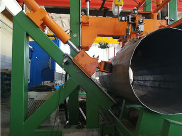 Machine de soudage à mât élevé et à monopole fermé