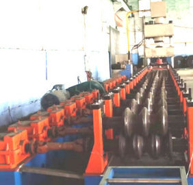 Bon prix Gcr15 a adapté le petit pain aux besoins du client de rambarde de 310mm formant la machine en ligne