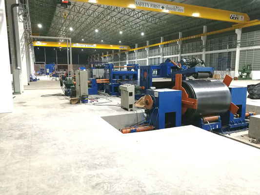 Bon prix Hautes chaîne de production de poteau léger de mât/découpeuse économiques pour le poteau léger 12000mm en ligne