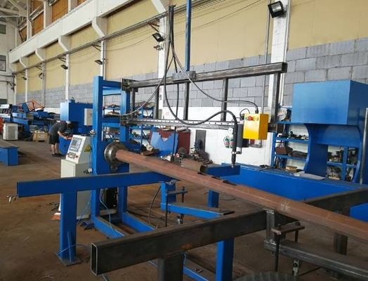 Machine de découpe de porte à pôle léger de 2500 mm, machine de découpe de porte à pôle léger à plasma CNC