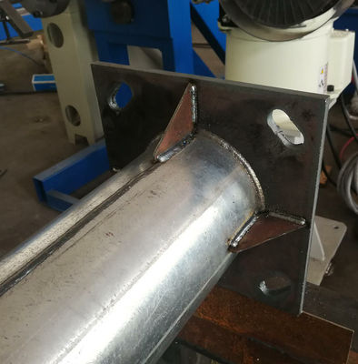 machine de soudure robotique 2000mm automatique de 350mm pour Polonais léger