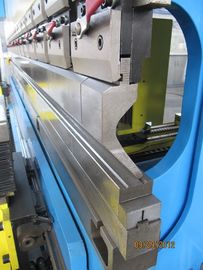 Le poinçon de frein de presse de cou d'oie et meurent des outils/moule pour la machine de cintreuse