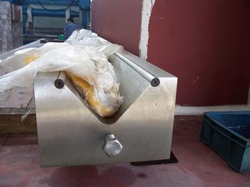 L'outillage de la presse hydraulique de freinage / moule de perforation