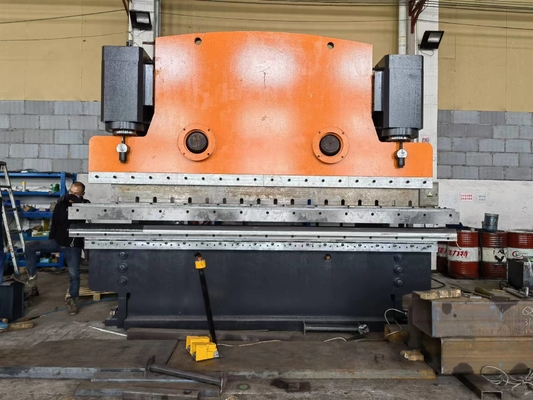 Good price 6000 KN Normal Pressure Press Brake Machine with Bending Speed 5mm/s and Plate Length 2200-7000mm en ligne